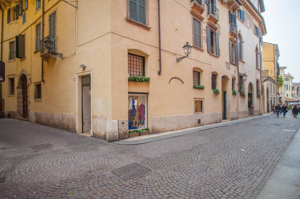 Italianflat - La Residenza Del Cantante Verona Exterior photo